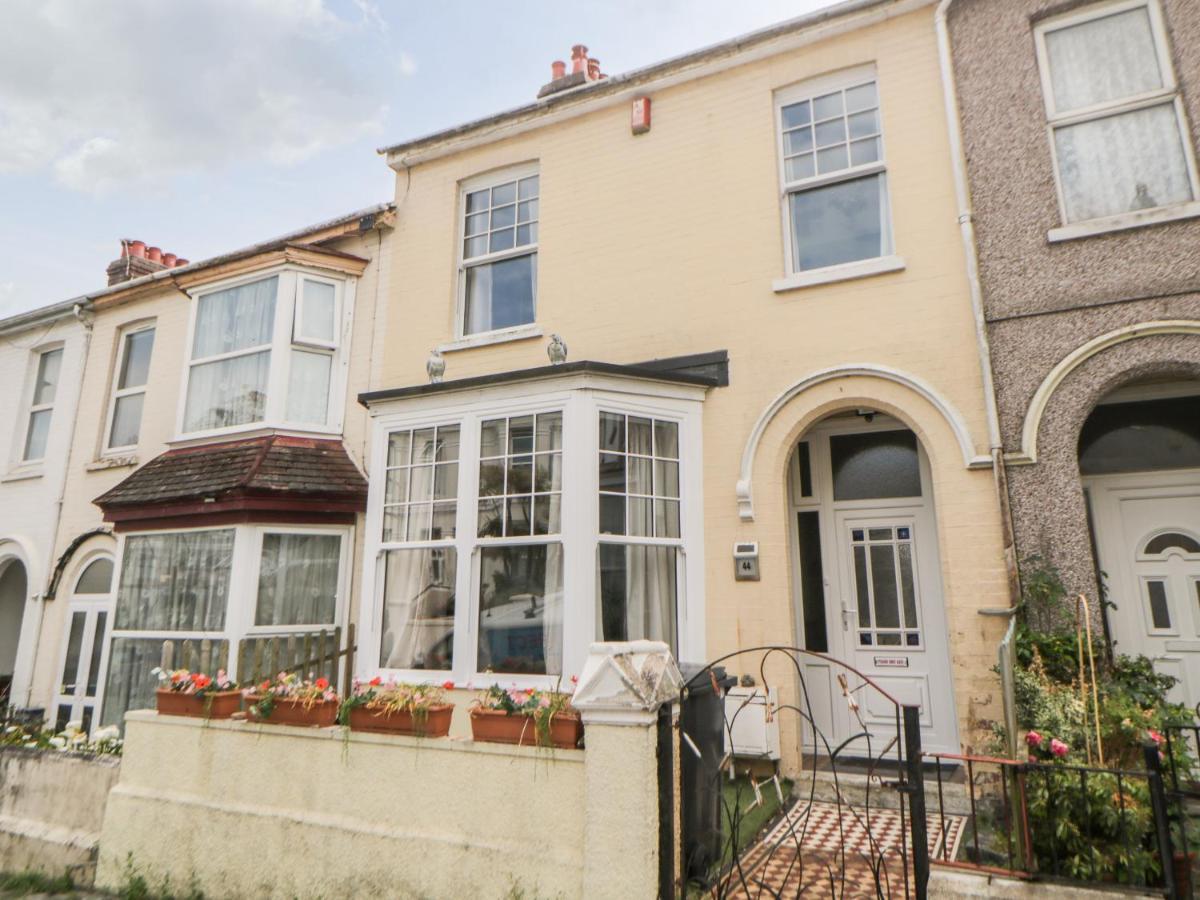 44 Elm Road Plymouth Exterior photo